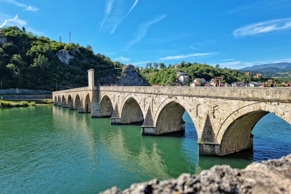 From UniCredit to ASA Banka: Comparing Loan Offers in Bosnia and Herzegovina - Como solicitar empréstimo na Bósnia e Herzegovina