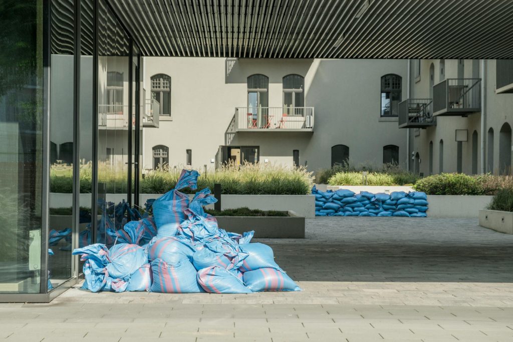 Navigating Loan Options in Poland: A Comprehensive Guide to Powszechna Kasa Oszczednosci Bank and Other Major Institutions - Como solicitar empréstimo na Polônia