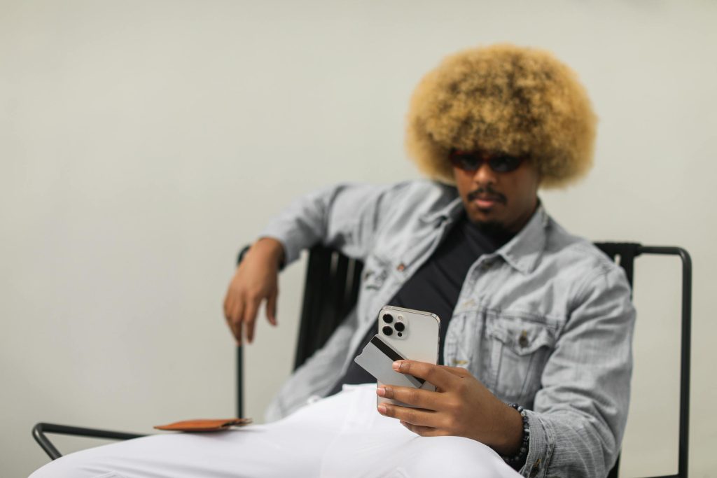 Maximizing Rewards: How to Choose the Best Credit Card in Colombia for Your Lifestyle - Bancolombia, Banco Davivienda, BBVA Colombia, Banco de Bogotá, Scotiabank Colpatria, Banco Caja Social, Banco Popular, Banco Agrario de Colombia, Citibank Colombia, Epik, Openpay Colombia, Incocrédito, Reval SAS - Recaudos de Valores SAS, Coopfuturo, PagosOnline