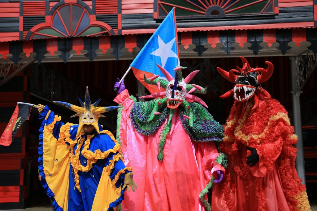 Navigating Credit Options: How FirstBank, Banco Popular, and Others Stack Up in Puerto Rico - Melhores formas de conseguir cartões de credito no Porto Rico