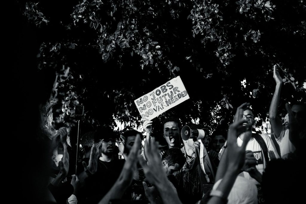 From Oil to Healthcare: Exploring Diverse Employment Prospects in Saudi Arabia’s Economic Growth - Melhores oportunidade de emprego na Arábia Saudita